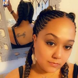 Meet your Posher, Lanaya